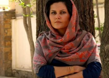 Afgan kadın yönetmen Sahraa Karimi ülkeden çıkarıldı