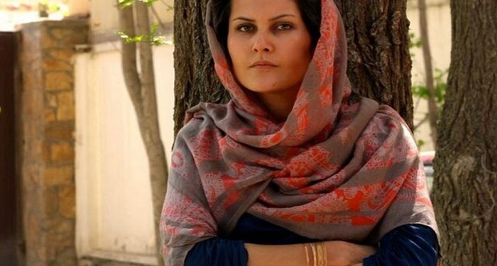 Afgan kadın yönetmen Sahraa Karimi ülkeden çıkarıldı