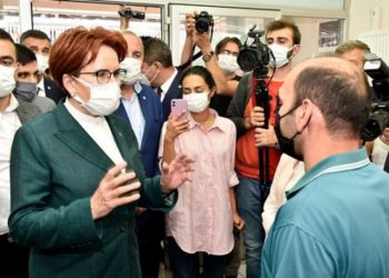 Akşener: G&ouml;&ccedil;menlerle d&ouml;v&uuml;şmek yerine iktidarın yanlışlığı &uuml;zerinde durmak gerek