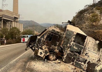 Alevlere teslim olan Kemerköy Termik Santrali bölgesi görüntülendi