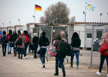 Almanya ilk 6 ayda 47 bin 400 sığınmacı kabul etti; 12 bin başvuruyu reddetti