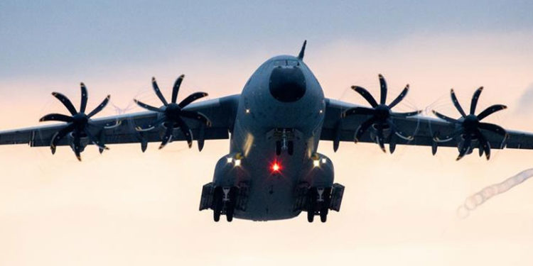 Almanya ilk tahliye uçuşunu gerçekleştirdi