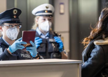 Almanya ülkeye girişlerde "test zorunluluğu" getirdi