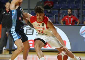 Alperen Şengün, NBA Yaz Ligi'ne iyi başladı