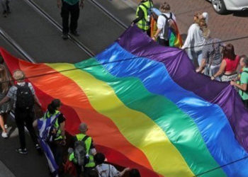 Amsterdam’da bazı taksiler LGBTİ+ Onur Yürüyüşü’ne katılanları araçlarına almadı, Uber soruşturma başlattı
