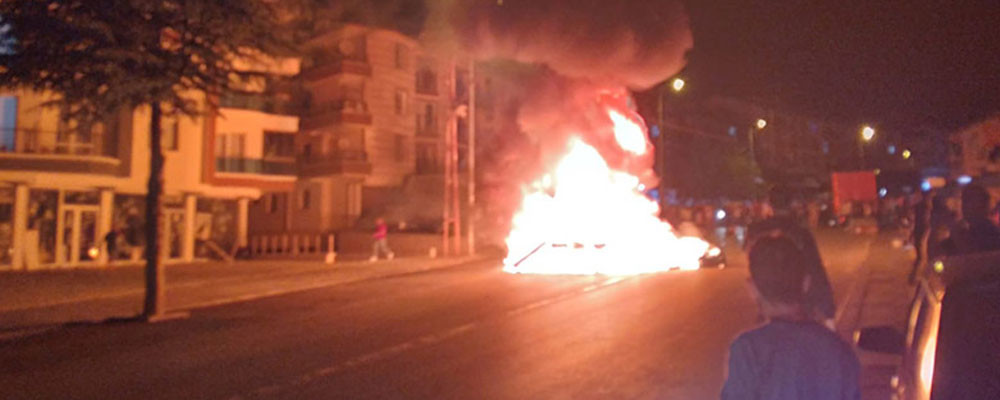 Ankara Altındağ'da Suriyeli ile Afganların evlerinin taşlanması ve bazı dükkanların yağmalanmasıyla ilgili 76 gözaltı