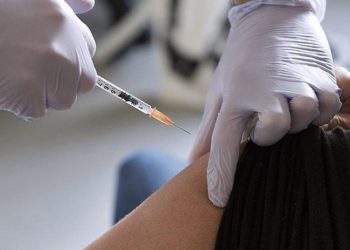 Araştırma: Aşıların etkisi 3 ay içinde azalmaya başlıyor, doğal bağışıklık daha iyi