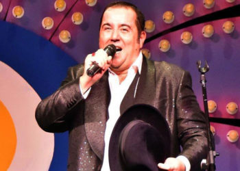 Ata Demirer kaza geçirdiğini duyurdu