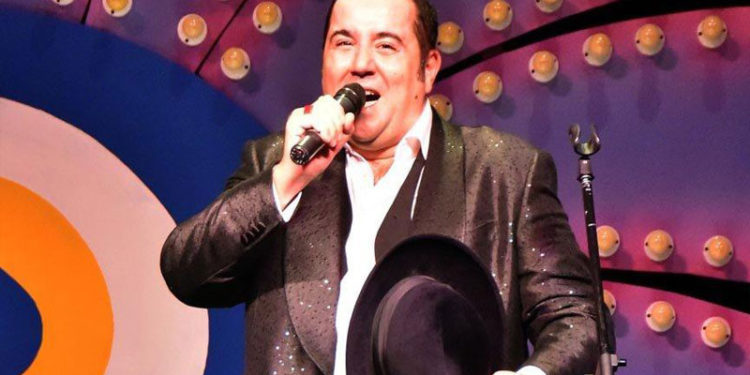 Ata Demirer kaza geçirdiğini duyurdu