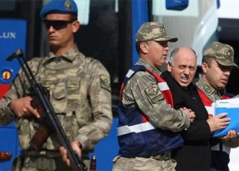 Darbecilikten hapsedilen tümgenerale 632 gün sonra beraat