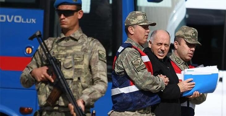 Darbecilikten hapsedilen tümgenerale 632 gün sonra beraat