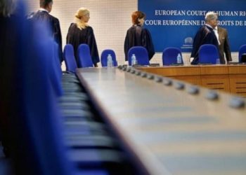 AİHM aşı karşıtlarının başvurusunu reddetti