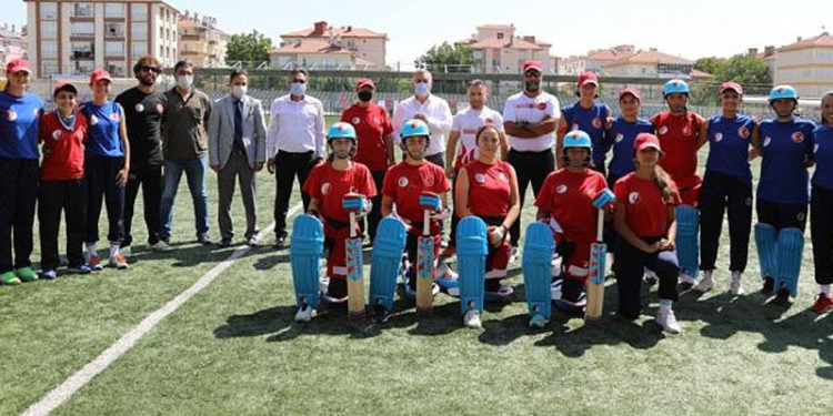 Bakanlık onayı alamayan Türkiye Kadın Kriket Milli Takımı, Avrupa elemelerinden çekildi