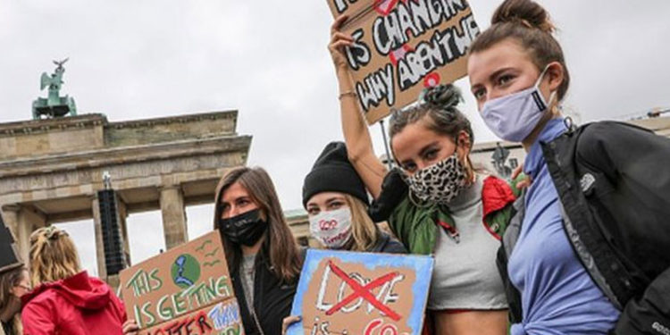 Berlin'de üniversite kantinlerinde çok büyük oranda 'iklim dostu etsiz yemekler' satılacak