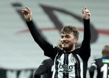Beşiktaş'ın yolları ayırma kararı aldığı Ljajic, kulüp bulamadı