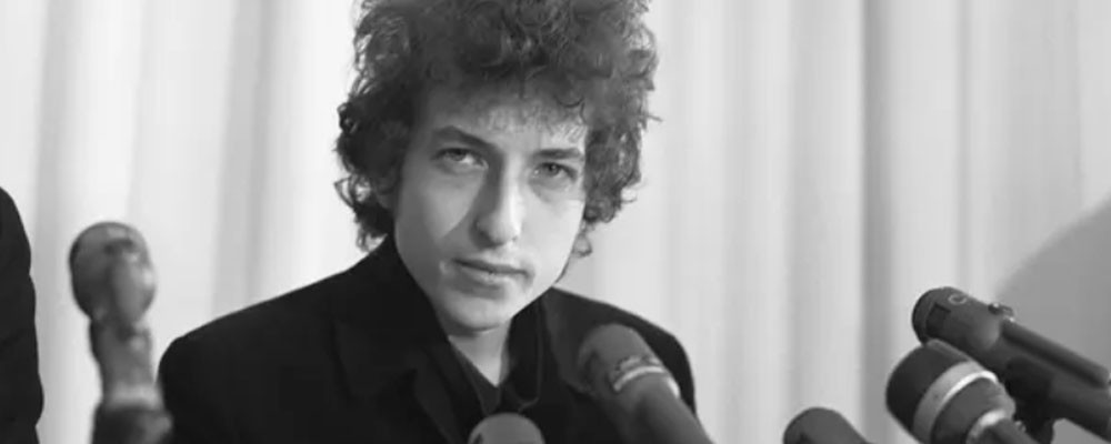 Bob Dylan hakkında 12 yaşındaki bir kız çocuğuna cinsel istismarda bulunduğu iddiasıyla dava açıldı