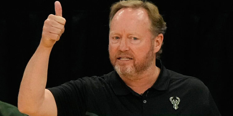 Bucks, koç Budenholzer'ın sözleşmesini yeniledi