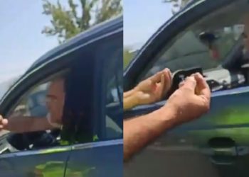 CHP’li vekil, trafik polisinin kendisini tanımamasına sinirlendi: TBMM albümünden bak