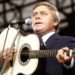 Country müziğin önemli isimlerinden Tom T. Hall hayatını kaybetti