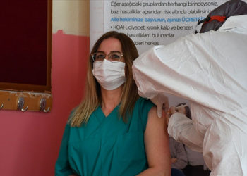 Cumhurbaşkanlığı Eğitim ve Öğretim Politikaları Kurulu üyesi Pehlivanoğlu: Eğitim çalışanlarına aşı olma zorunluluğu getirilmeli