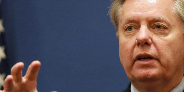 Cumhuriyetçi senatör: Biden Afganistan'daki dostlarımızı tahliye etmezse azledilmeli