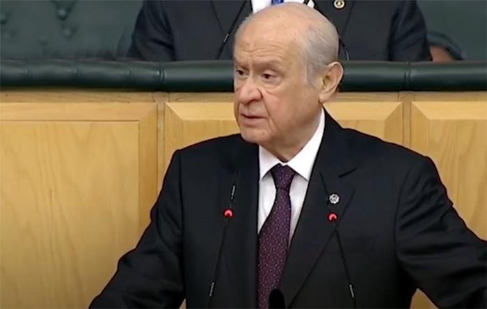 Devlet Bahçeli: Üniversite sınavında baraj puanları düşürülsün