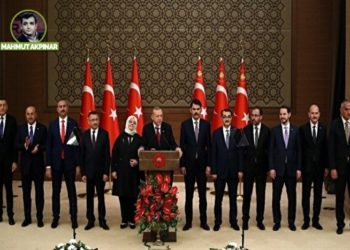 Devlet hızla çöküyor