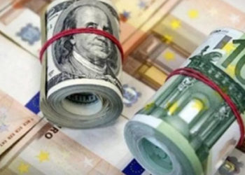 Dolar ve euro haftaya nasıl başladı?
