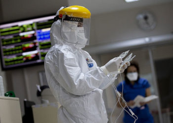 Doç. Dr. Savaşçı: Koronavirüs salgınında kırmızı alarm vermeye başladık