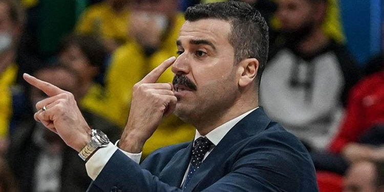 Erdem Can NBA'de görev yapacak ilk Türk yardımcı antrenör olmanın gururunu yaşıyor