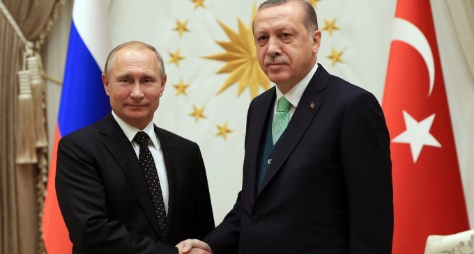 Erdoğan ve Putin telefonda görüştü