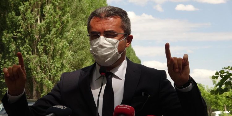 Erzurum Valisi Memiş: Çift doz aşısını yaptırmayan çalışan lokantada bana hizmet edemez