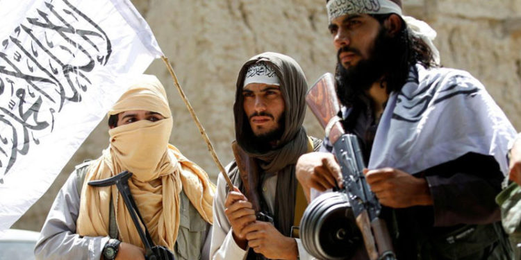 Eski Afgan hakim: Taliban, kötü yemek yaptığı gerekçesiyle bir kadını ateşe verdi