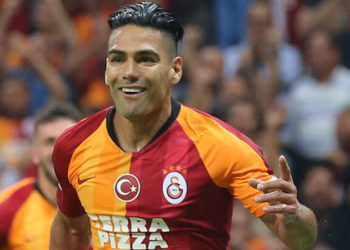 Falcao'nun eşi Lorelei Taron'dan "Gidiyoruz" paylaşımı!