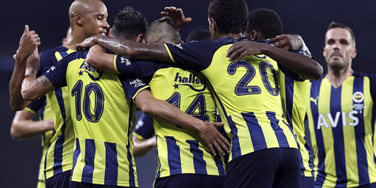 Fenerbahçe-HJK Helsinki maçında ilk 11'ler belli oldu