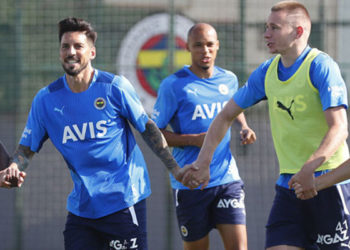 Fenerbahçe'de 10 ismin bileti kesildi!