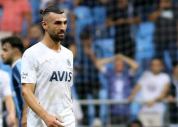 Fenerbahçe'ye Serdar Dursun'dan kötü haber