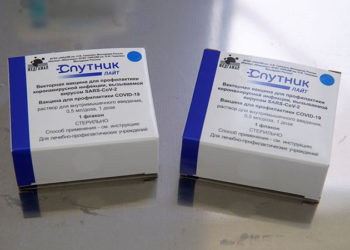 Filipinler, Rusya'nın Sputnik Light Covid-19 aşısına acil kullanım onayı verdi