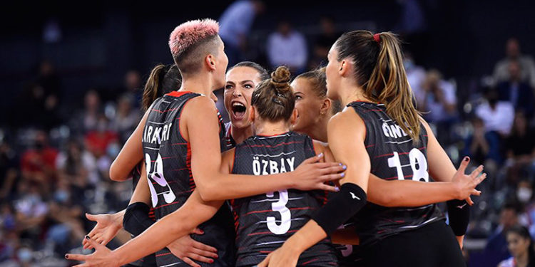 Finlandiya'yı 3-0'la geçen Türkiye, Avrupa Voleybol Şampiyonası'nda 4'te 4 yaptı