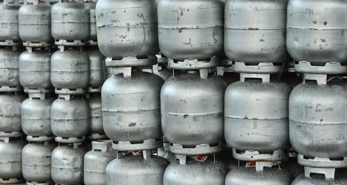 Firmalar istediği zammı alamayınca mutfak tüpü karaborsaya düştü