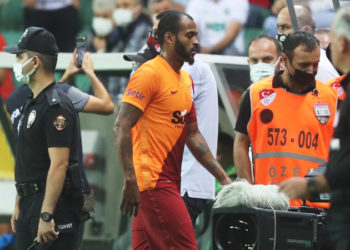 Galatasaray'da sarı kart cezası bulunan Marcao, Randers maçı kadrosuna alınmadı