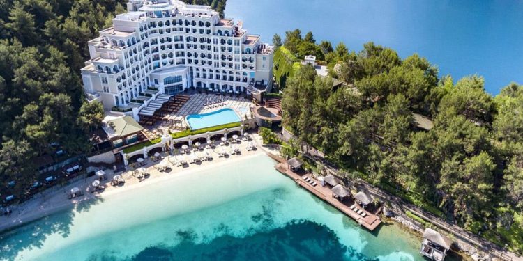 Gasp edilen 7 yıldızlı otel Melih Gökçek’in gizli kasasına peşkeş çekilmiş!