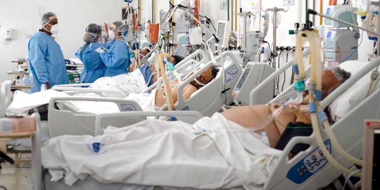 'Genç hastaların yüzde 100'ü aşısız olanlar ve pişmanlar'