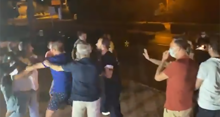 Halk TV’nin canlı yayınına saldırı