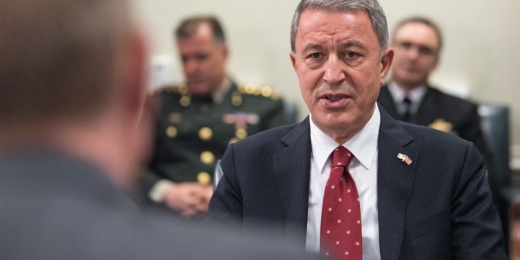 Hulusi Akar, 15 Temmuz’dan 1 gün önce ‘TSK’da paralel yapı filan yok’ dedi!