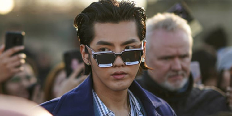 K-pop müzik grubu EXO'nun eski üyesi Kris Wu, tecavüz şüphesiyle gözaltına alındı