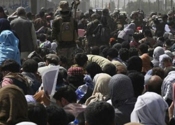 Kabil Havalimanı önünde en az 3 kişi ezilerek hayatını kaybetti