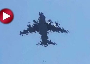 Kan donduran görüntü: Afganistan’dan kaçarken uçaktan düştükleri iddia edildi