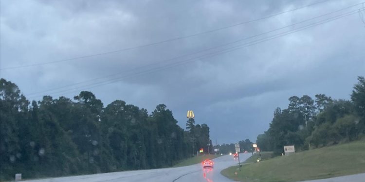 Karayip ülkeleri tropik fırtına için alarma geçti