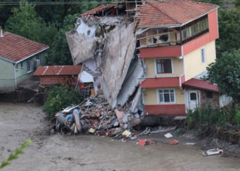 Kastamonu Valiliği, "sel felaketinin olduğu bölgede 250-300 ceset toplandı" iddialarını yalanladı
